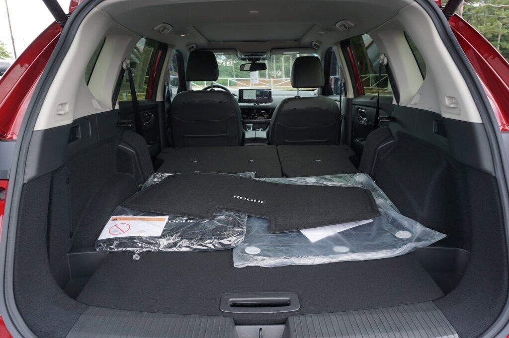 New 2026 Nissan Rogue Platinum image 7