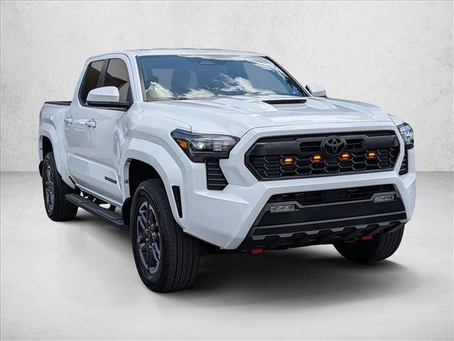 Used 2025 Toyota Tacoma TRD Sport RWD image 3