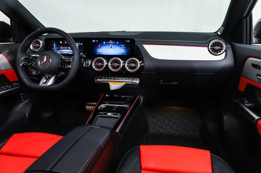 New 2026 Mercedes-Benz GLA 35 AMG 4MATIC image 8