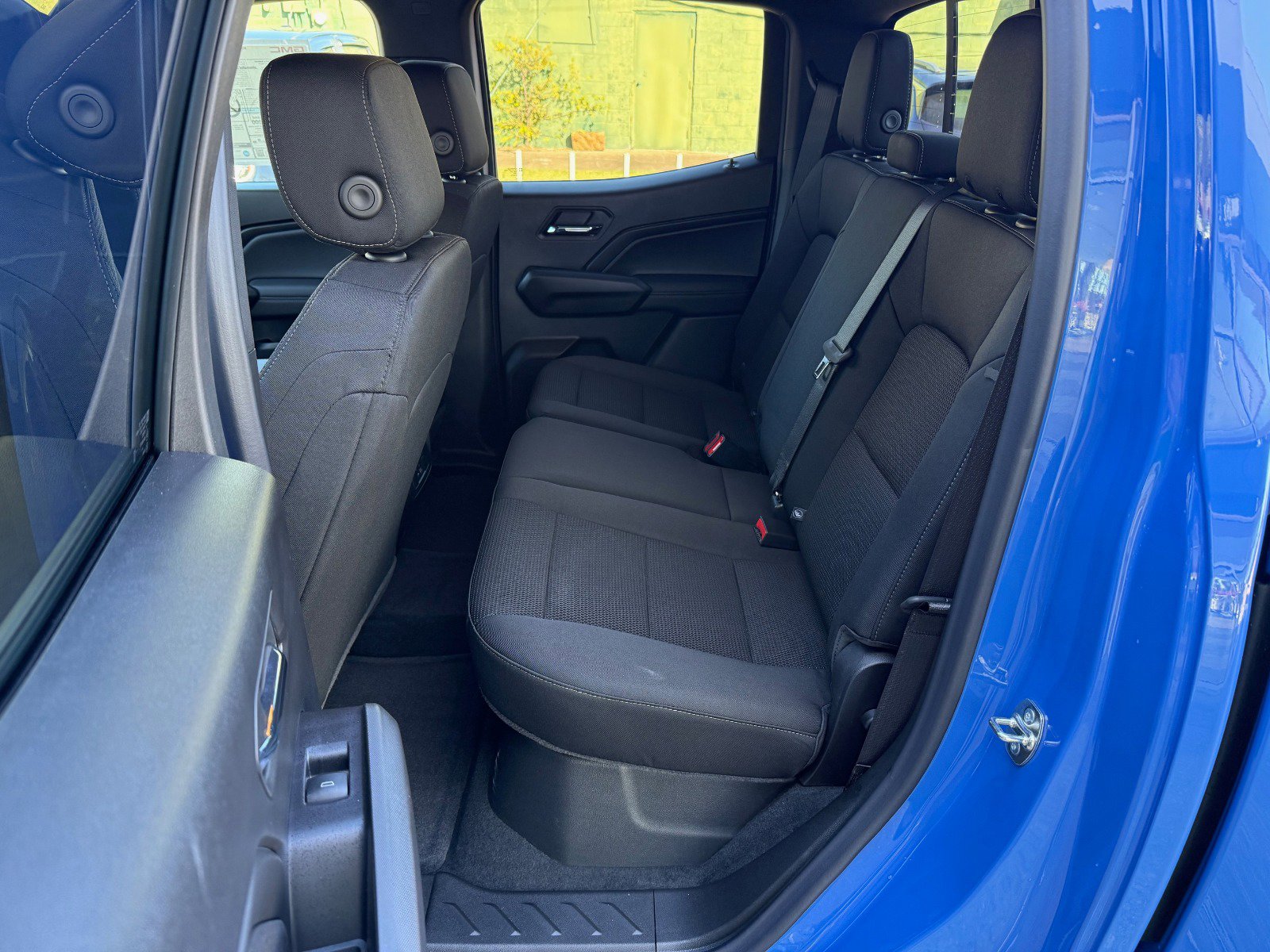 New 2026 GMC Canyon Elevation w/ Convenience Package image 11