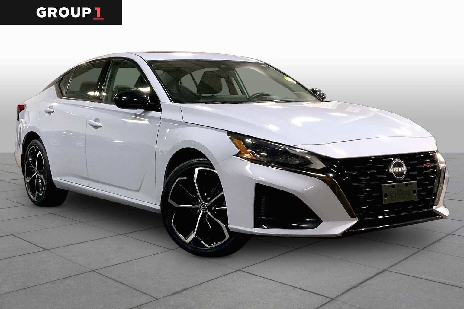 Used 2023 Nissan Altima 2.5 SR w/ SR Premium Package
