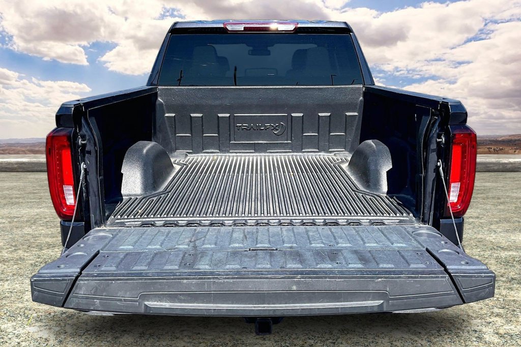 Used 2025 GMC Sierra 1500 SLT RWD image 7