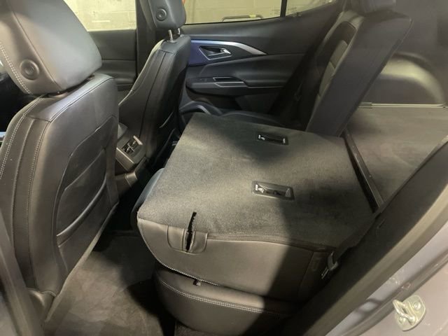 Used 2025 Chevrolet Equinox EV LT w/ Convenience Package image 36