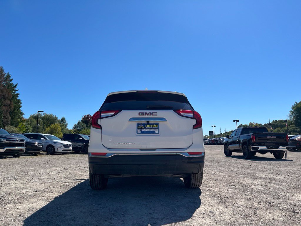 Used 2023 GMC Terrain SLT FWD image 11