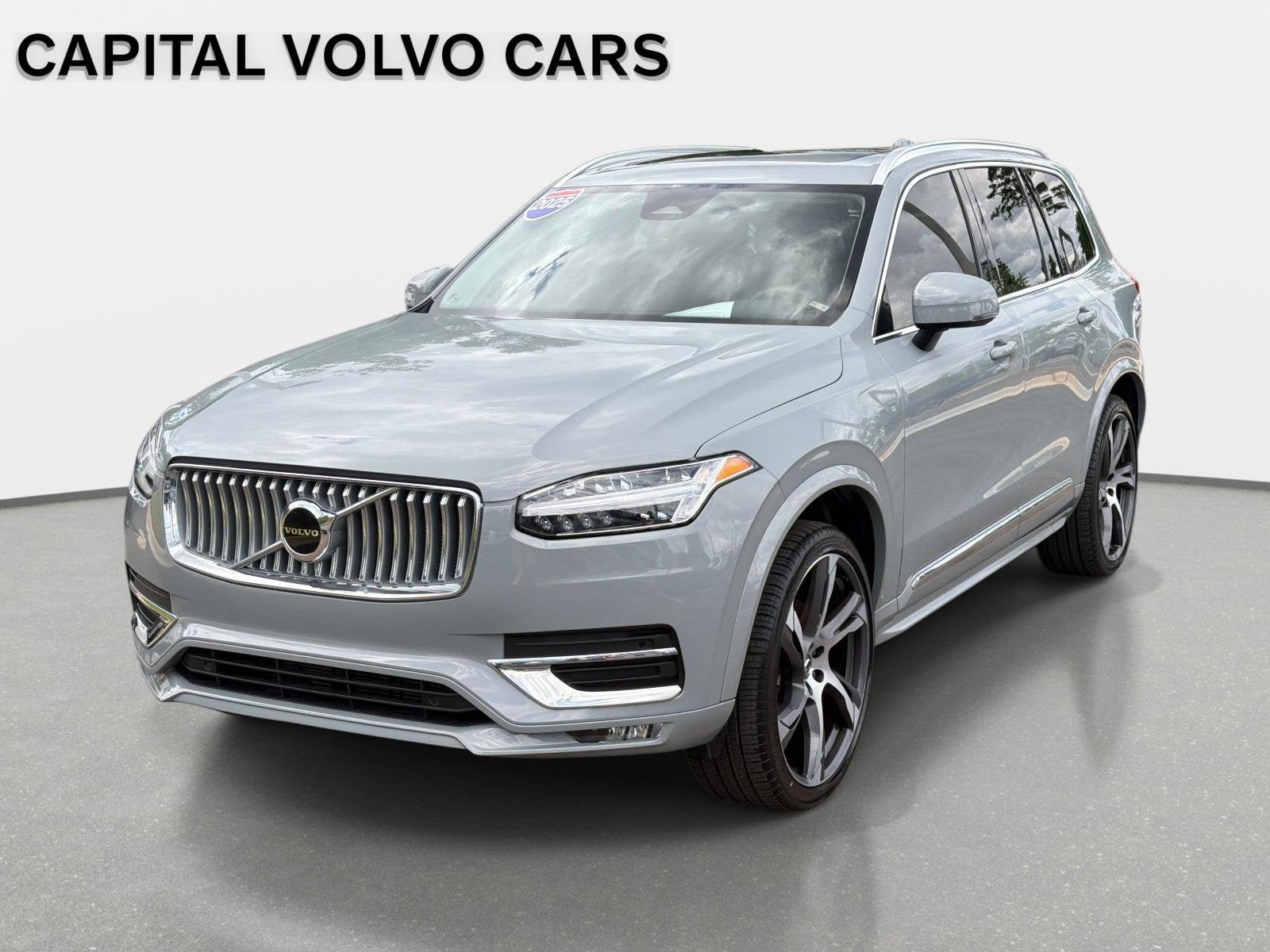 Used 2025 Volvo XC90 B5 Core w/ Protection Package Premier AWD/4WD image 1