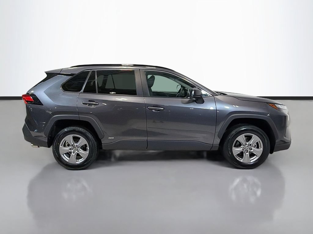 Used 2023 Toyota RAV4 LE AWD/4WD image 10