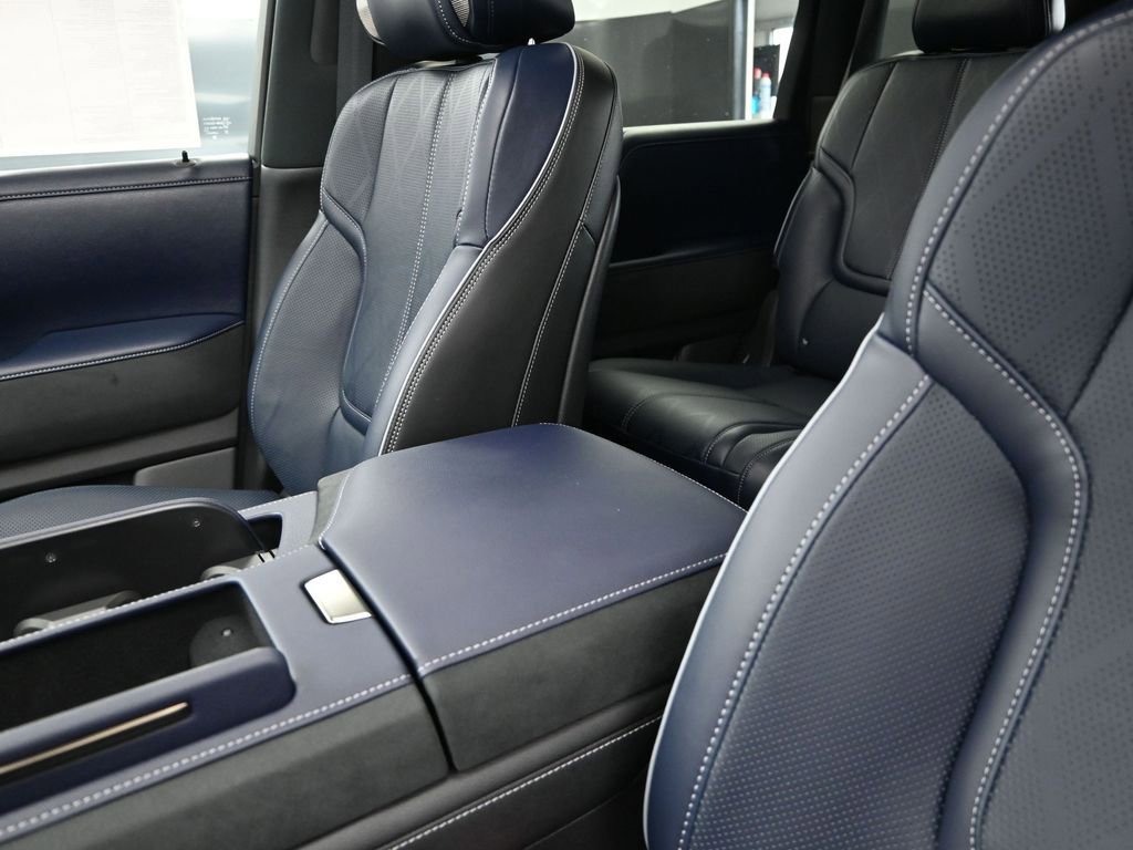 New 2026 INFINITI QX80 4WD w/ Sport Exterior Package image 14