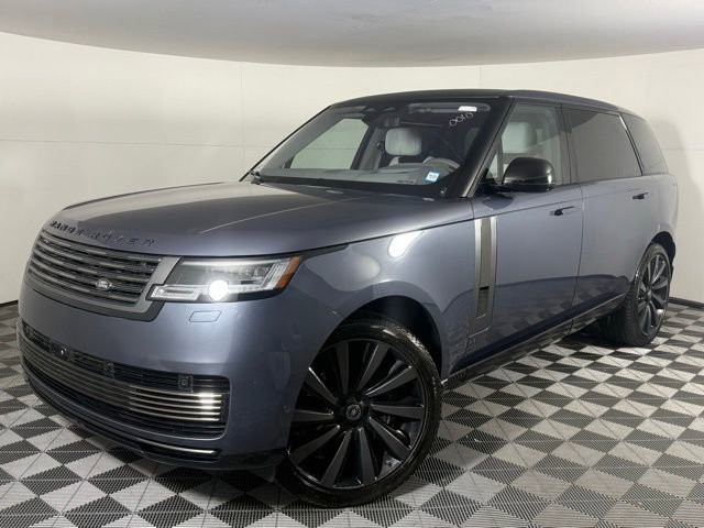 Used 2023 Land Rover Range Rover SV image 1