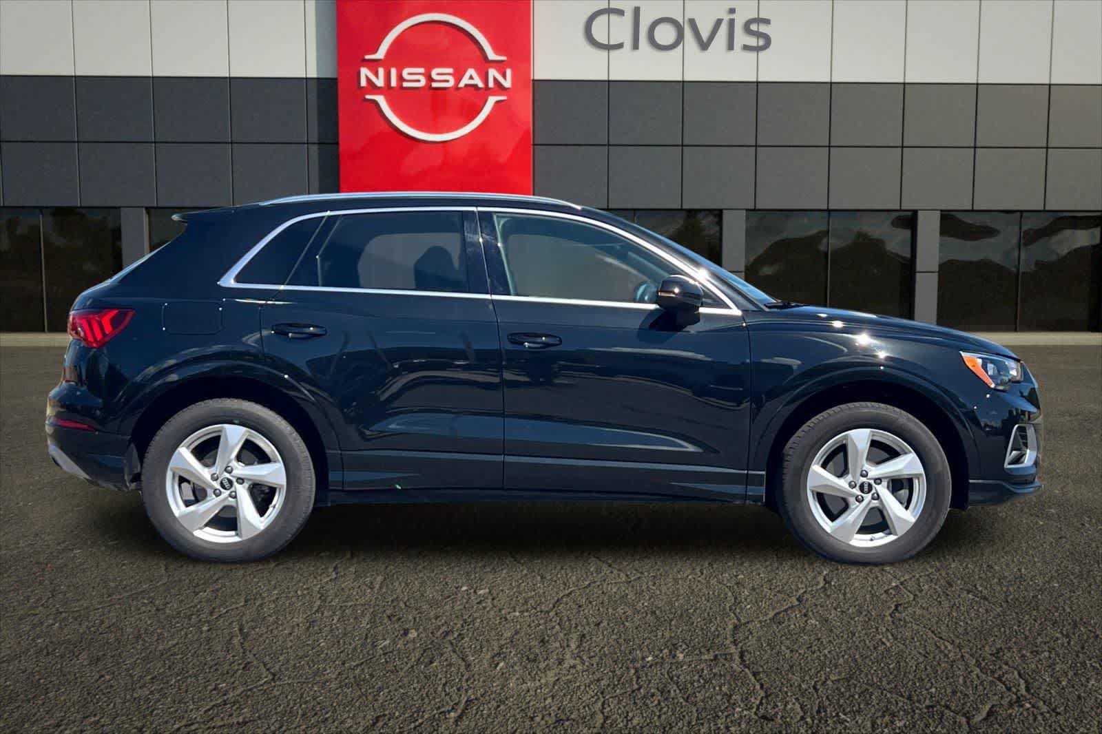 Used 2022 Audi Q3 2.0T Premium w/ Convenience Package AWD/4WD image 9