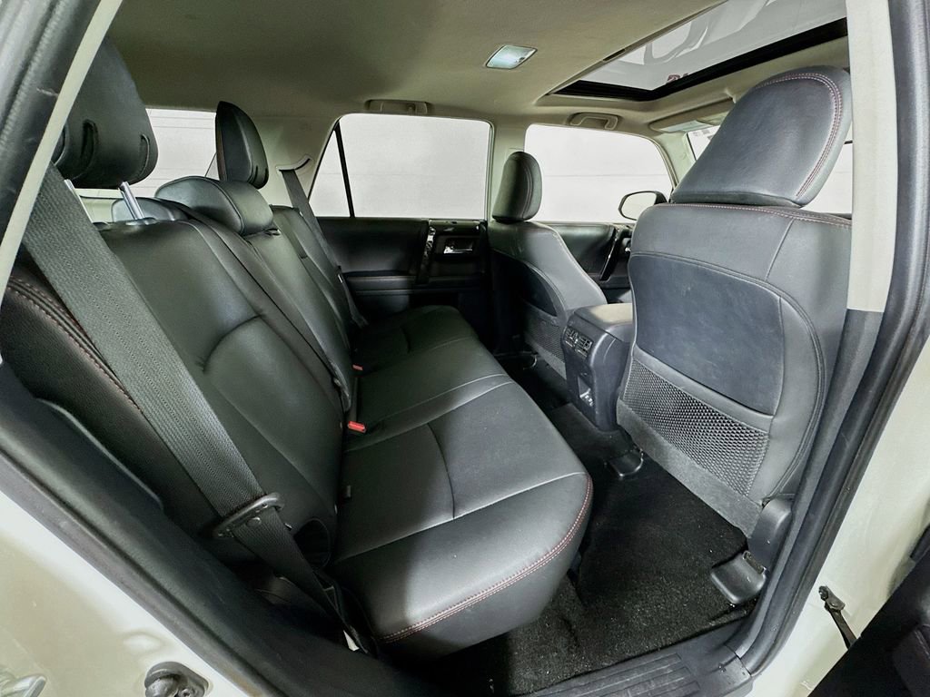 Used 2021 Toyota 4Runner Venture w/ Moonroof Package AWD/4WD image 28