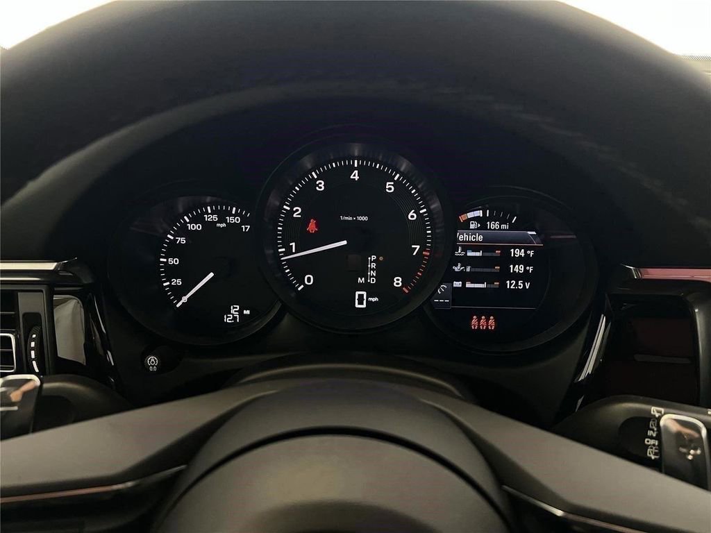 New 2026 Porsche Macan AWD/4WD image 21
