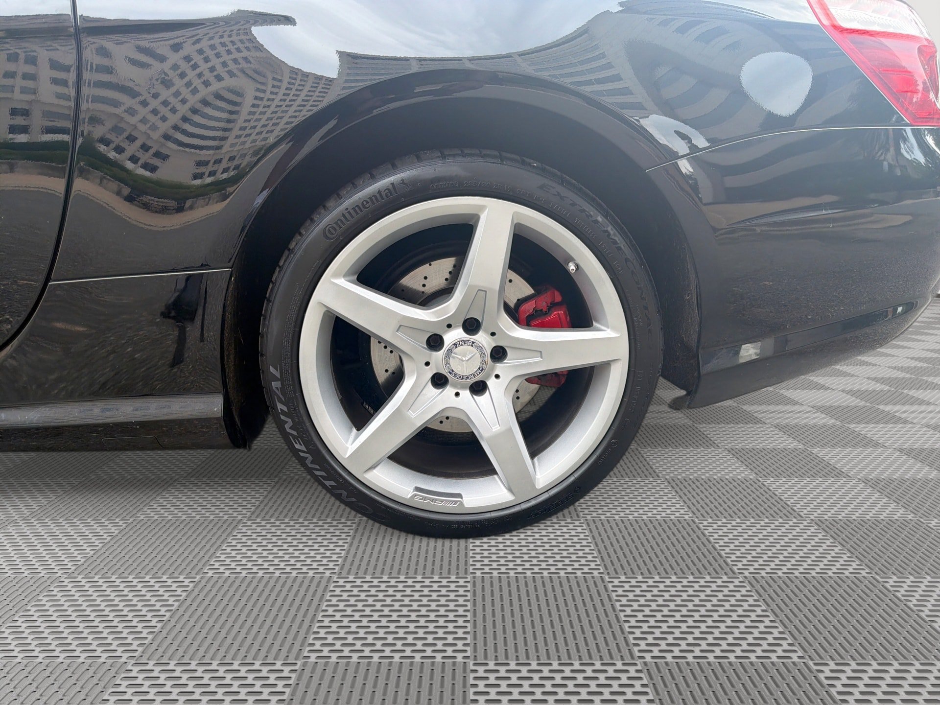 Used 2013 Mercedes-Benz SL 550 w/ Premium Pkg image 29