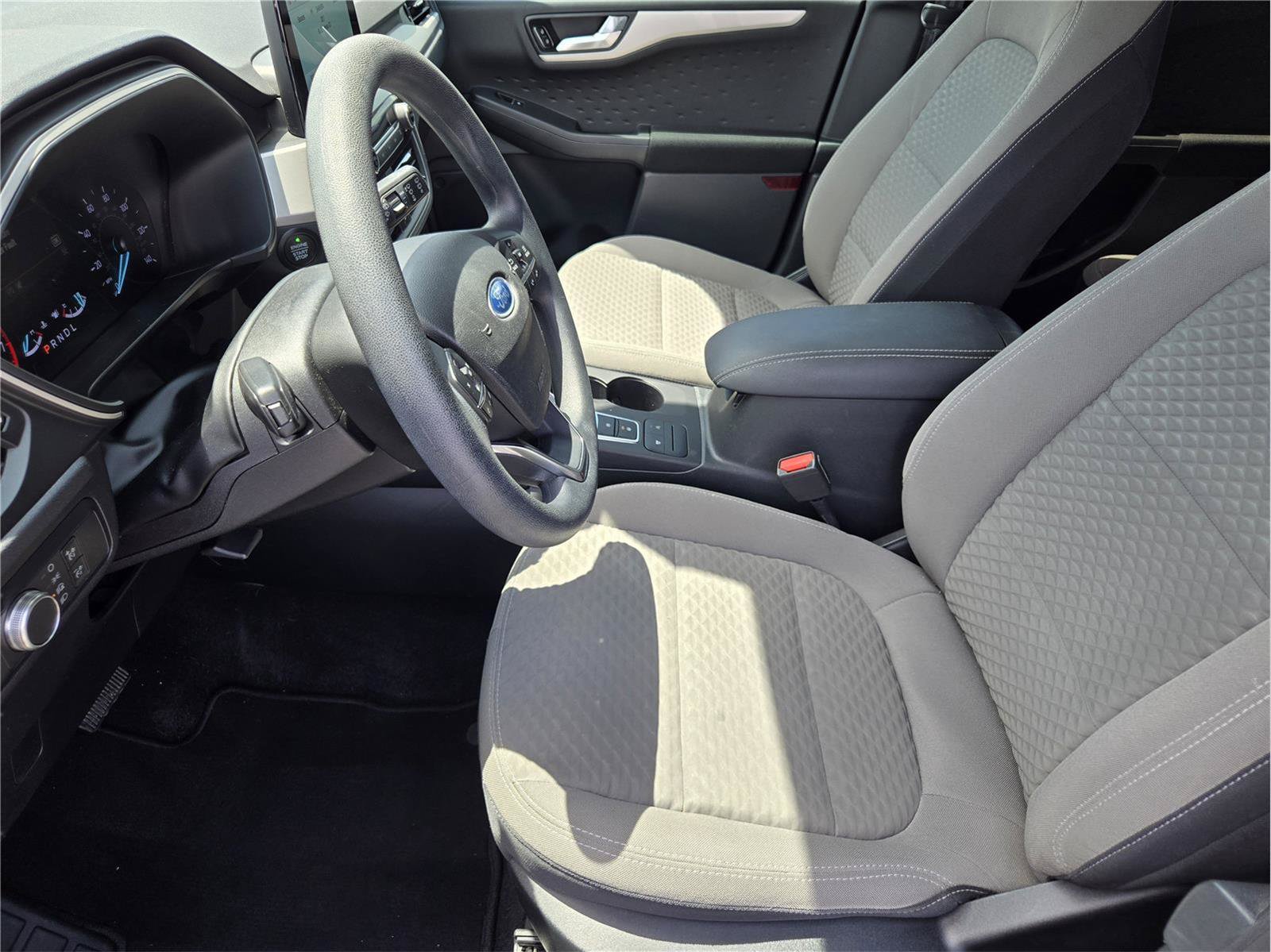 Used 2020 Ford Escape SE FWD image 12