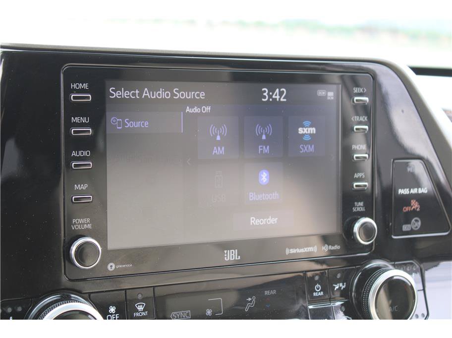 Used 2020 Toyota Highlander Limited AWD/4WD image 26