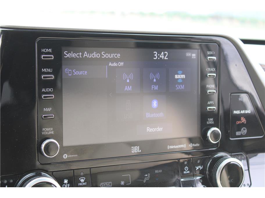 Used 2020 Toyota Highlander Limited AWD/4WD image 26