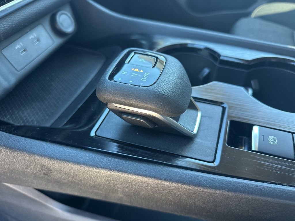 Used 2024 Nissan Rogue SV image 30