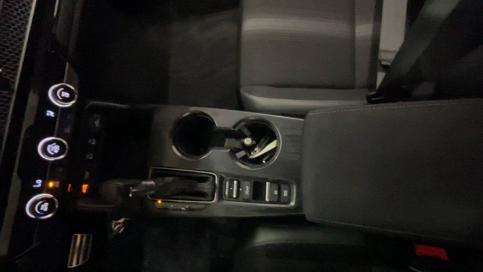 Used 2025 Honda Civic Sport image 40