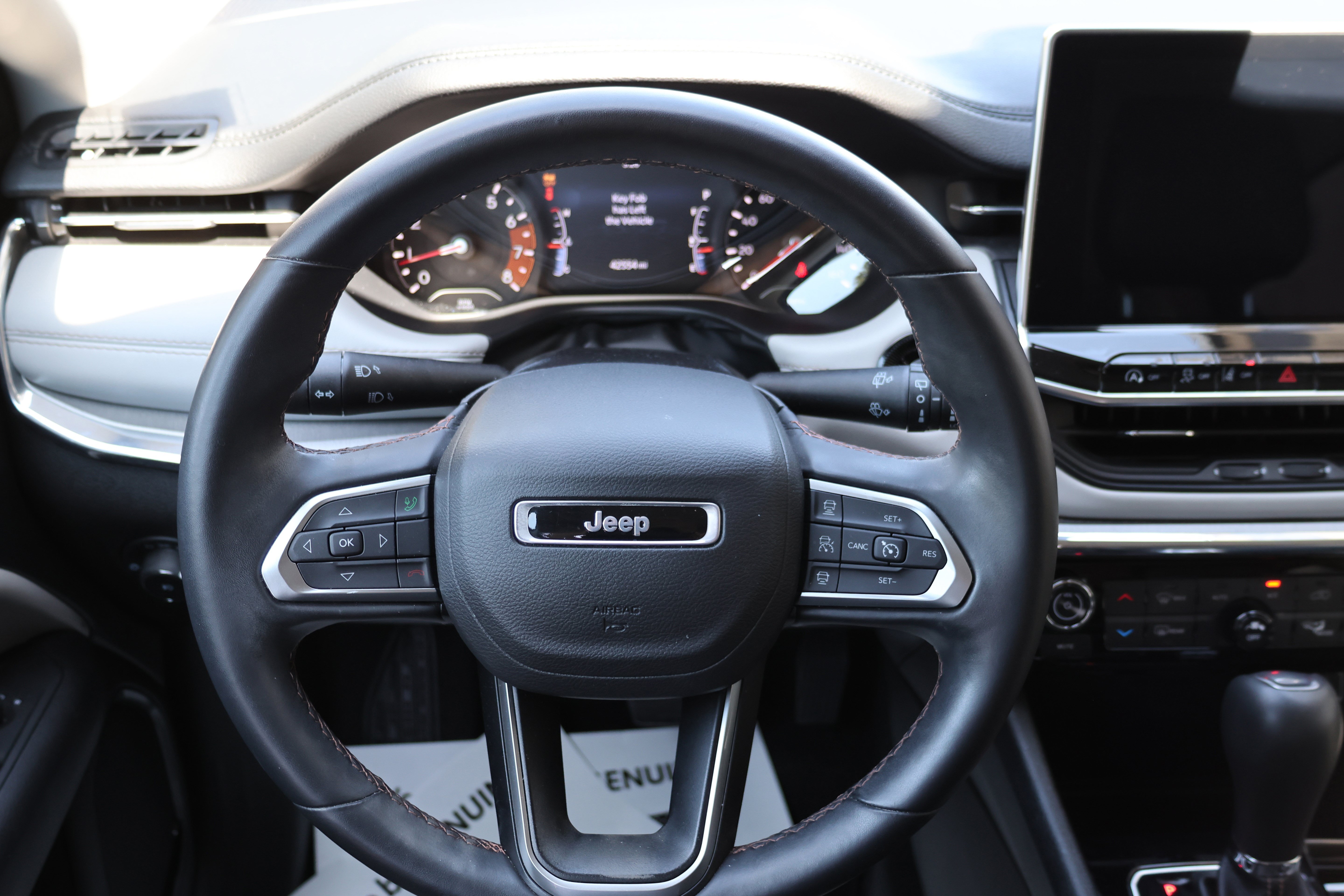 Used 2022 Jeep Compass Limited AWD/4WD image 22