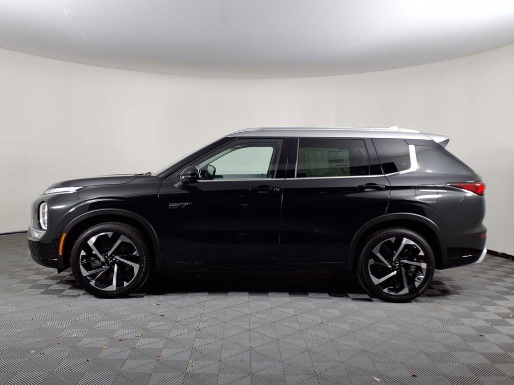 New 2025 Mitsubishi Outlander SEL image 4