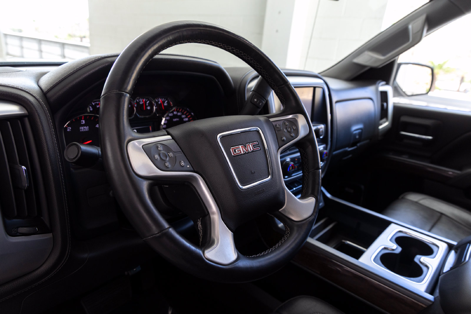 Used 2014 GMC Sierra 1500 SLT RWD image 16