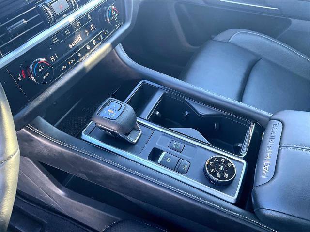 Certified 2024 Nissan Pathfinder SL image 21