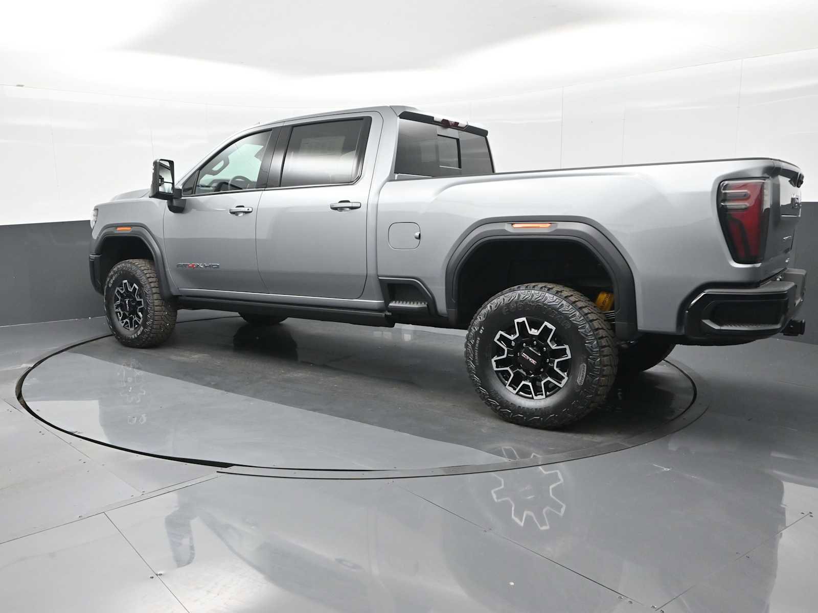 New 2026 GMC Sierra 2500 AT4X image 5