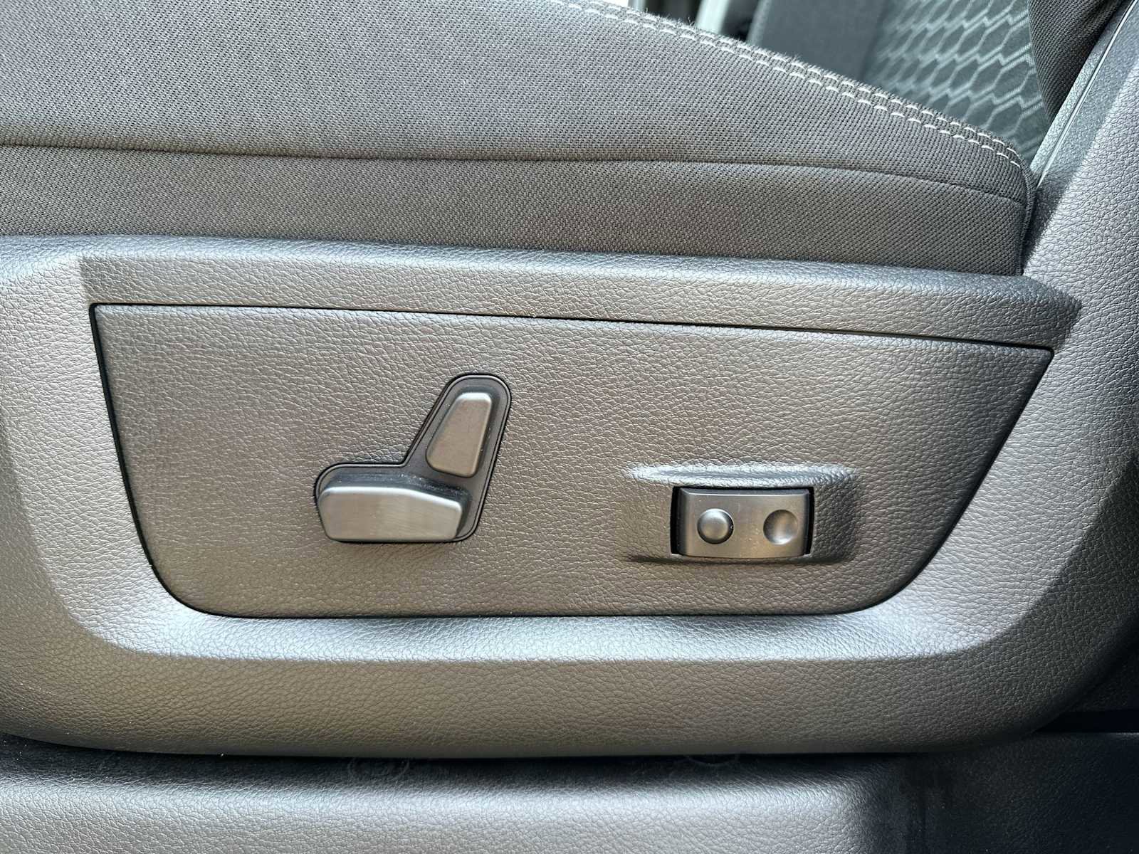 New 2025 RAM 2500 Big Horn AWD/4WD image 14