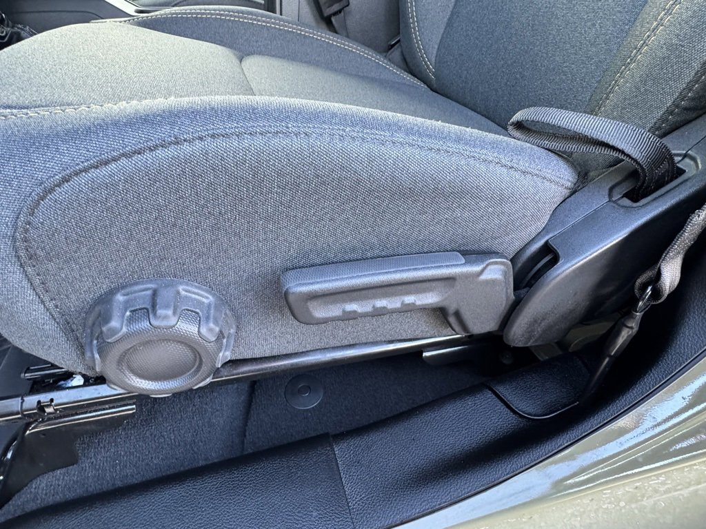 Used 2025 Jeep Wrangler Willys image 19