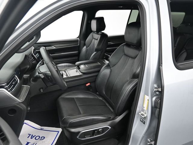 Used 2024 Jeep Wagoneer Series II w/ Flexible Seating Group image 10