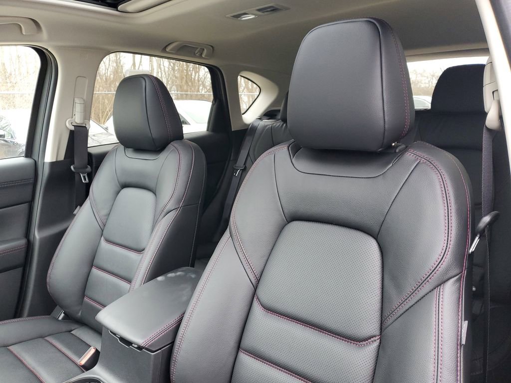 New 2025 MAZDA CX-5 Carbon Edition image 13