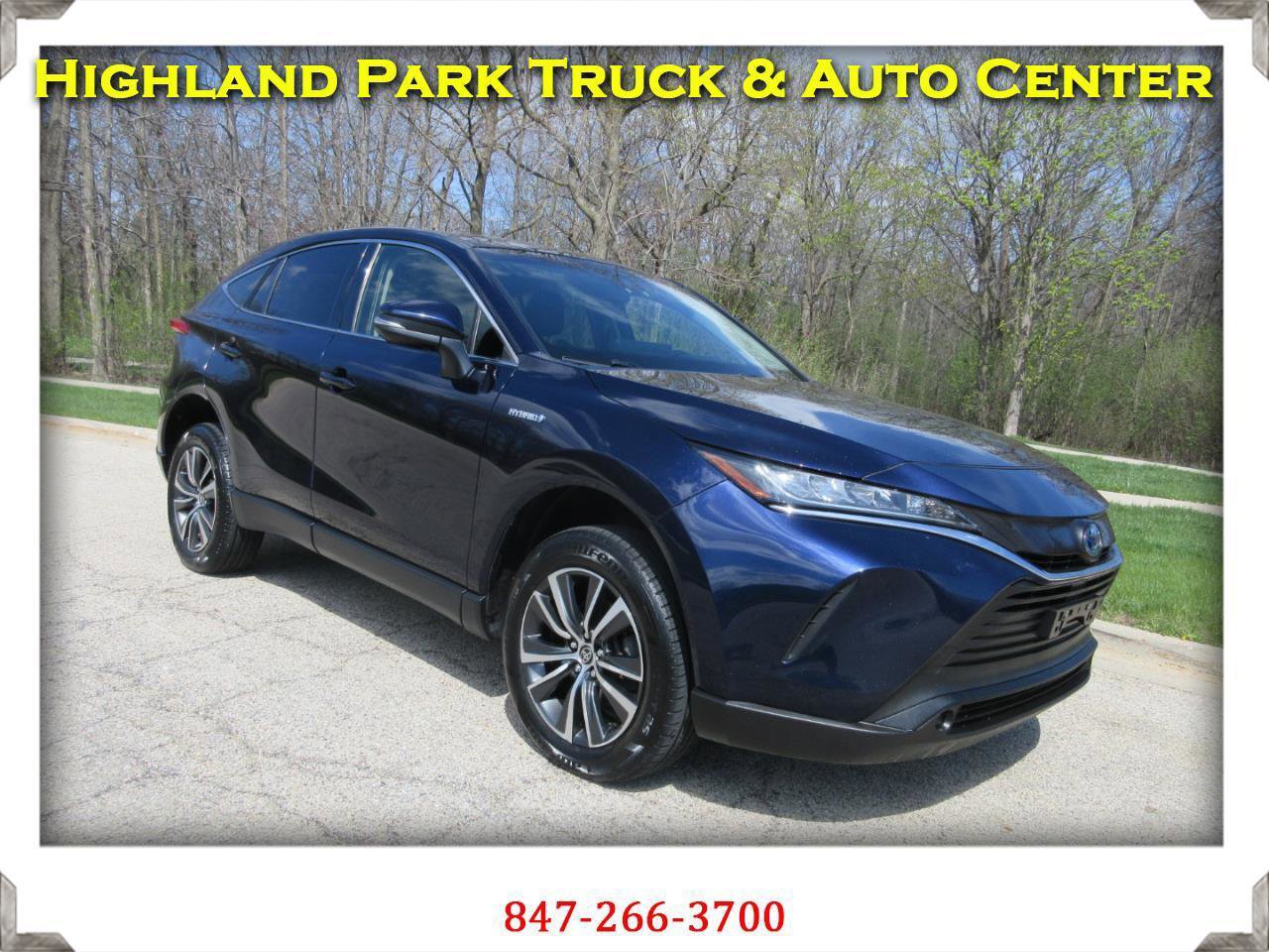 Used 2021 Toyota Venza LE w/ Carpet Mat Package (TMS)