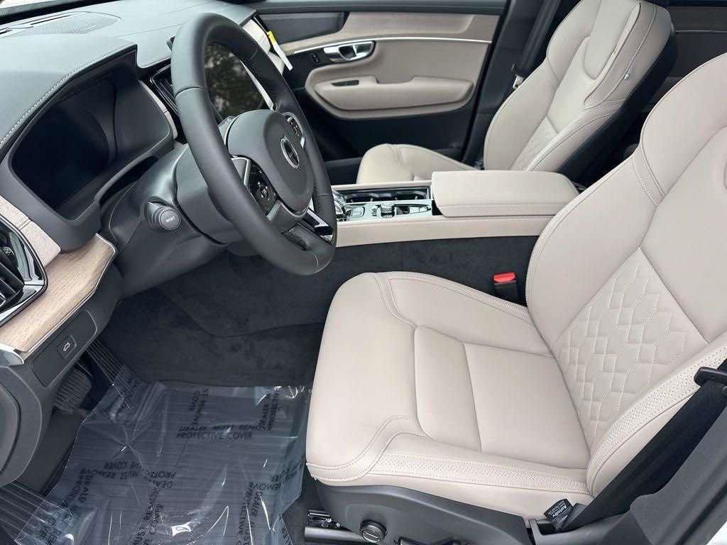 New 2026 Volvo XC90 T8 Ultra w/ Protection Package Premier AWD/4WD image 6