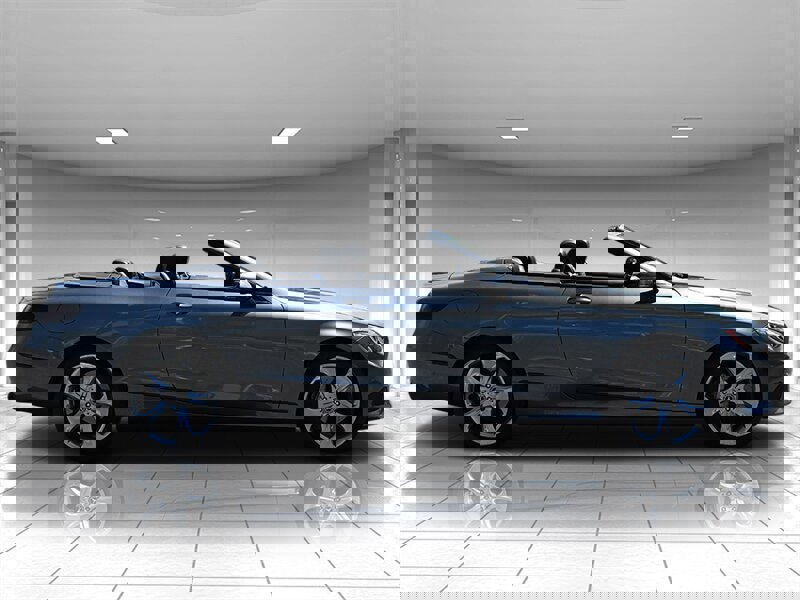 Used 2017 Mercedes-Benz S 550 Cabriolet image 7