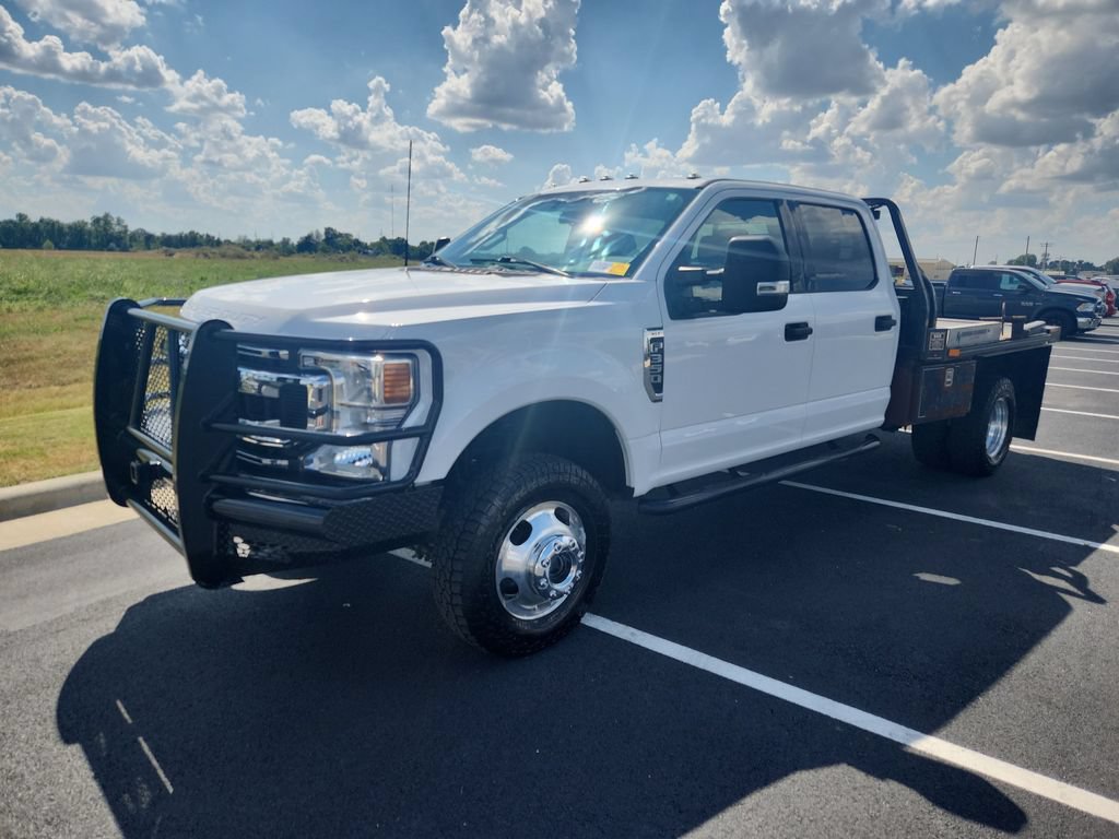 Used 2022 Ford F350 XLT w/ Snow Plow Prep Package AWD/4WD image 4