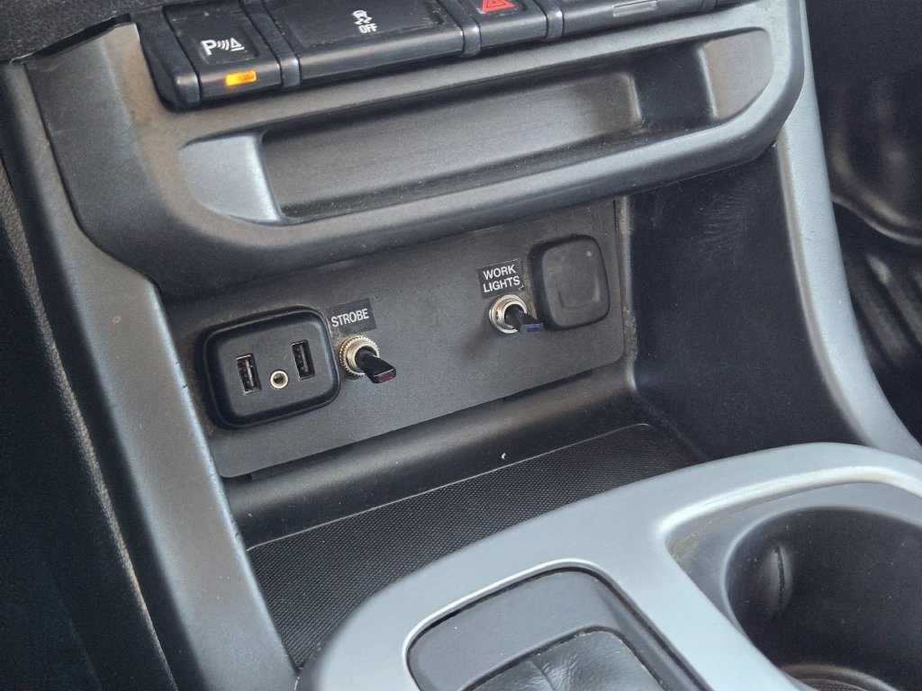 Used 2022 Chevrolet Colorado LT w/ Fleet Safety Package RWD image 20