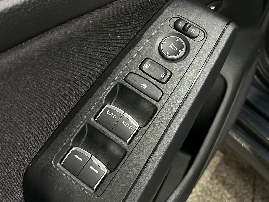 Used 2025 Honda Civic Sport image 16