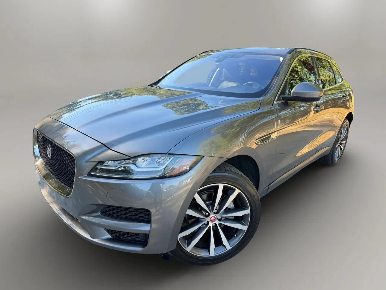 Used 2018 Jaguar F-PACE Prestige AWD/4WD image 12