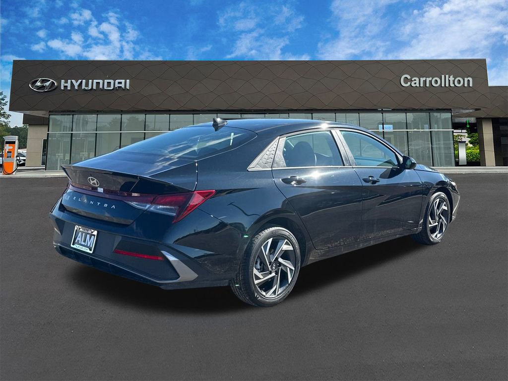 New 2025 Hyundai Elantra Sport image 5
