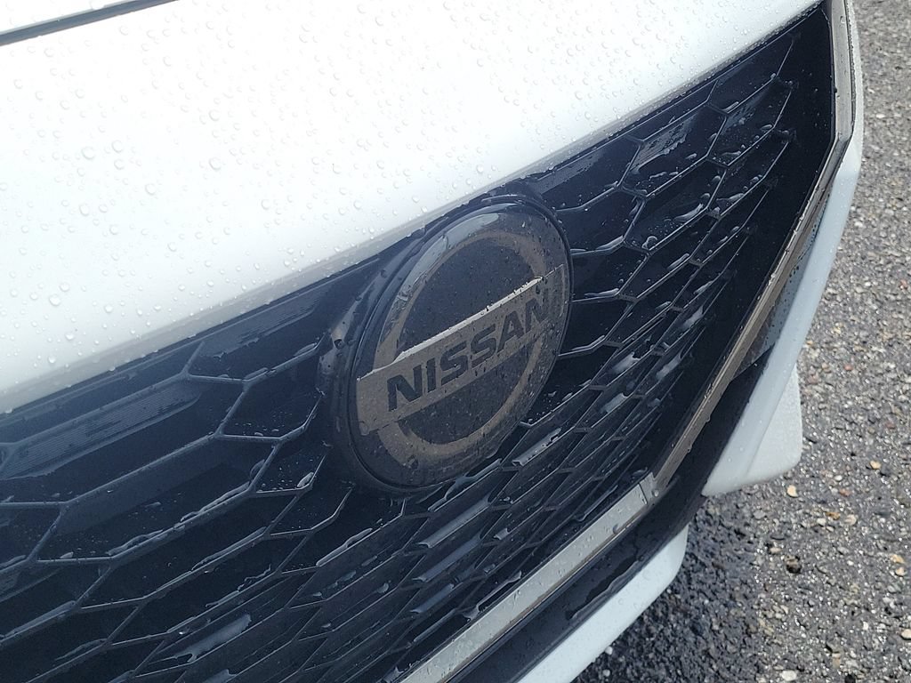 Used 2021 Nissan Sentra SR w/ SR Premium Package FWD image 7