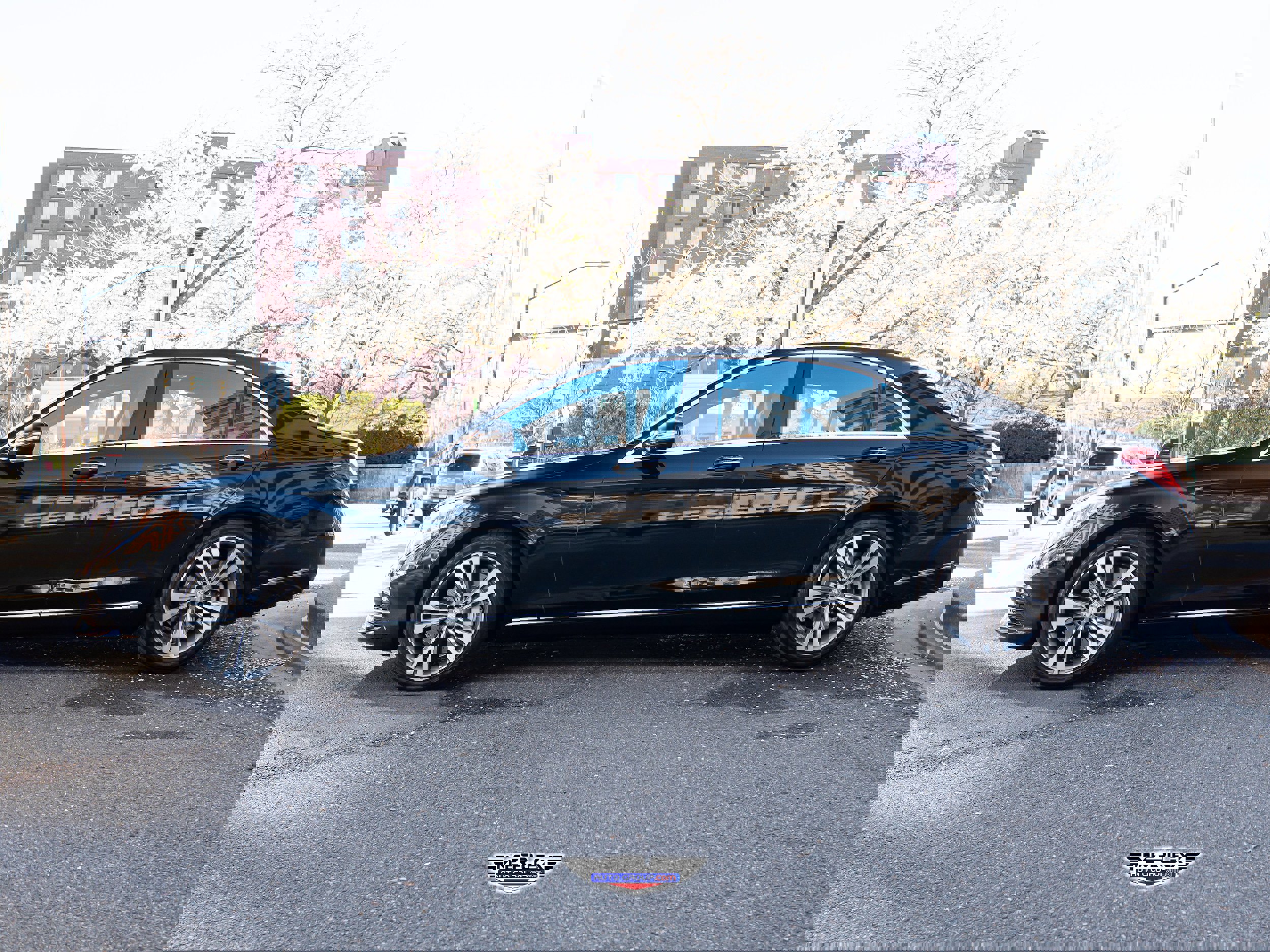 Used 2015 Mercedes-Benz S 550 4MATIC Sedan image 4