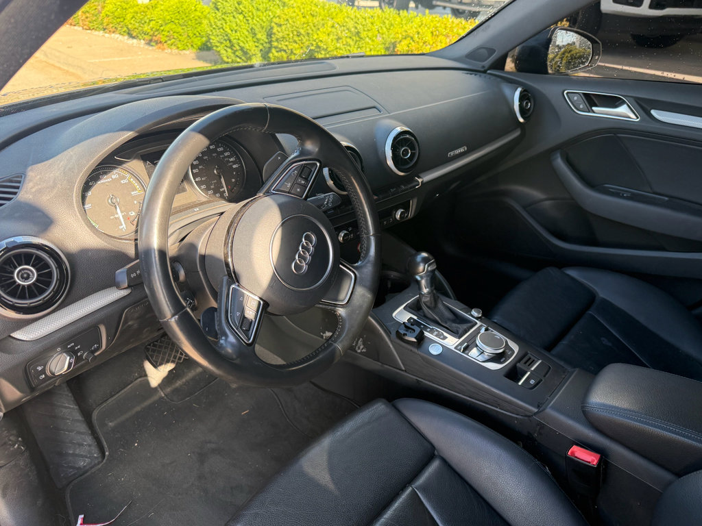 Used 2016 Audi A3 e-tron Premium Plus w/ Premium Plus Package FWD image 10