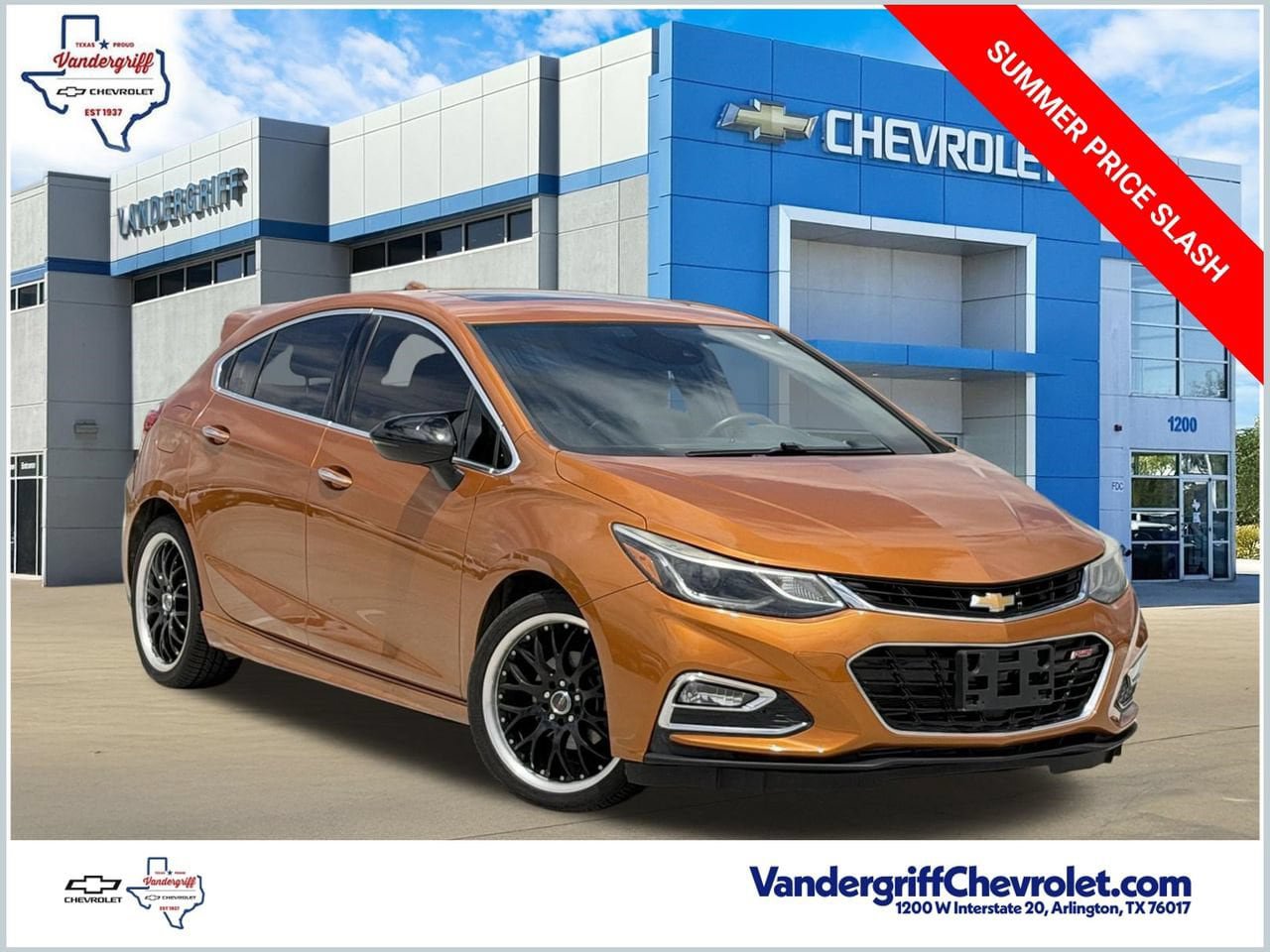 Used 2017 Chevrolet Cruze Premier FWD image 1