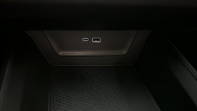 New 2027 Chevrolet Equinox RS FWD image 21