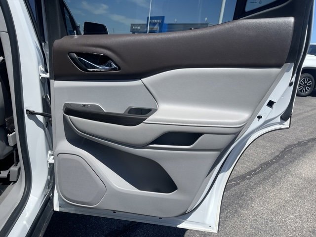 Used 2018 GMC Acadia SLT image 15