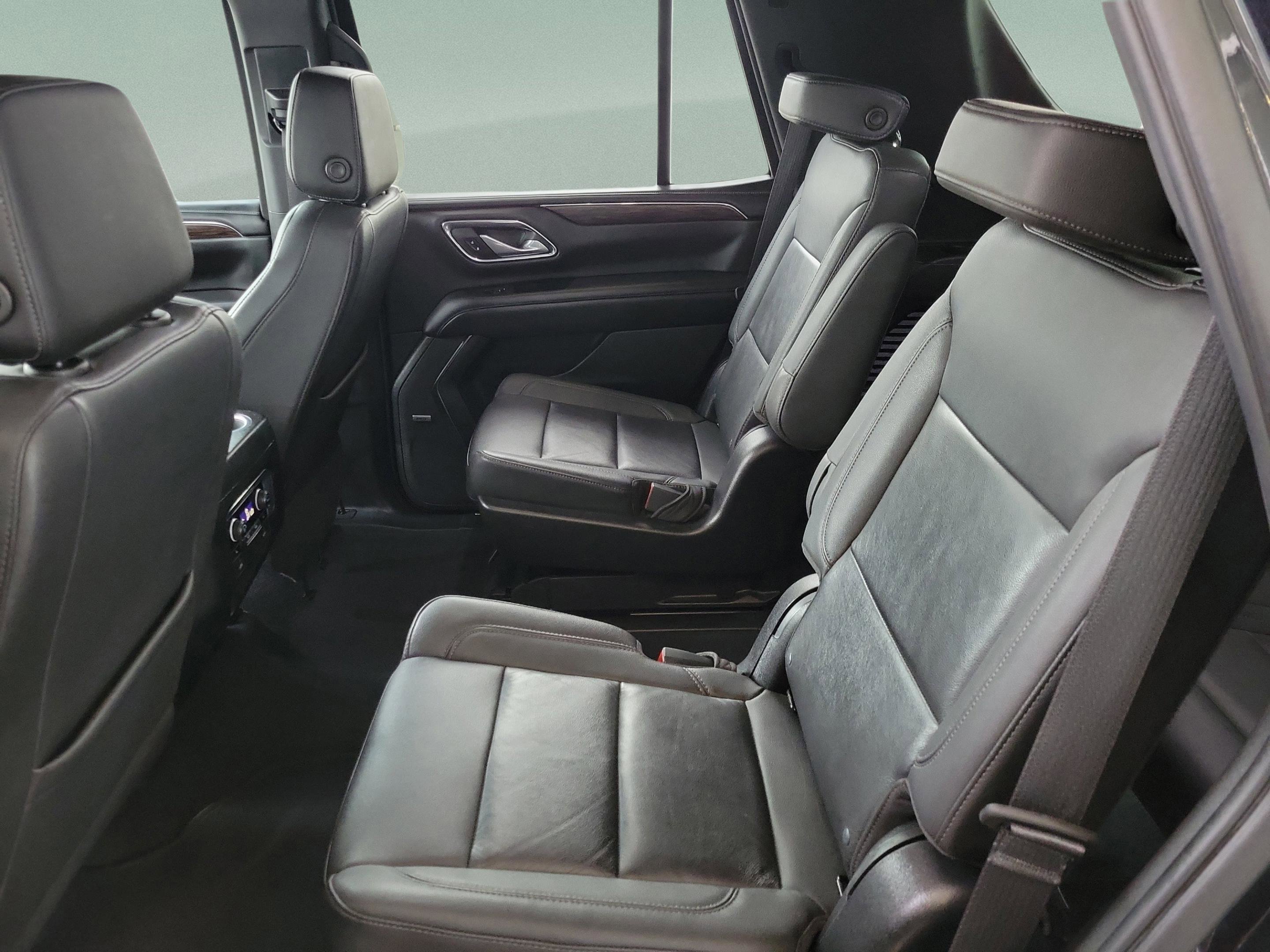 Used 2022 Chevrolet Tahoe Z71 w/ Luxury Package image 7