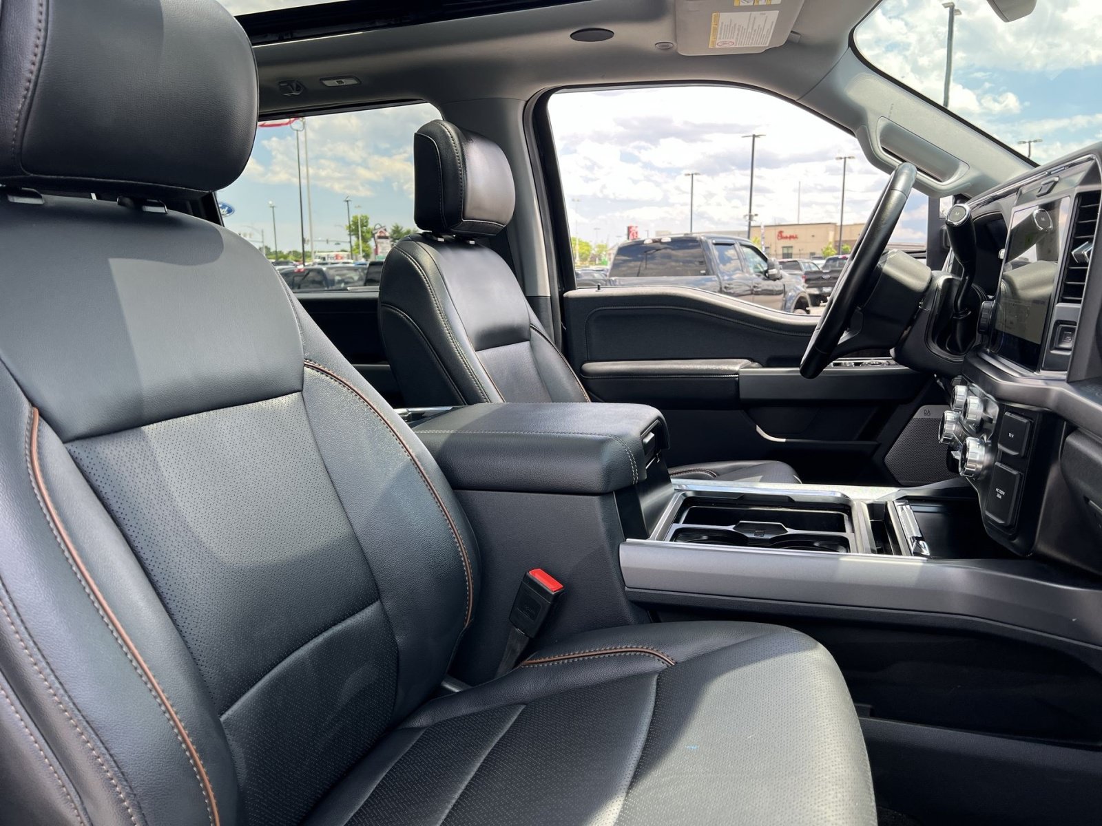 Certified 2025 Ford F350 Lariat w/ Lariat Ultimate Package AWD/4WD image 27