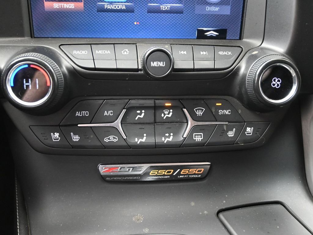 Used 2016 Chevrolet Corvette Z06 w/ Z07 Performance Package RWD image 16