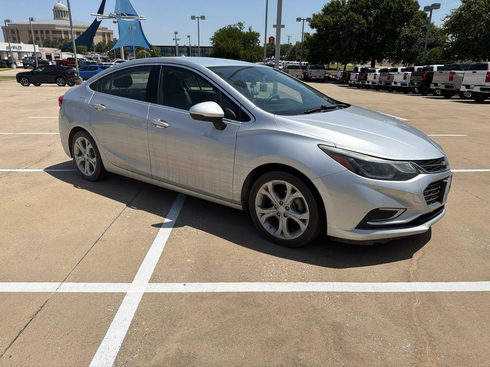 Used 2018 Chevrolet Cruze Premier FWD image 6
