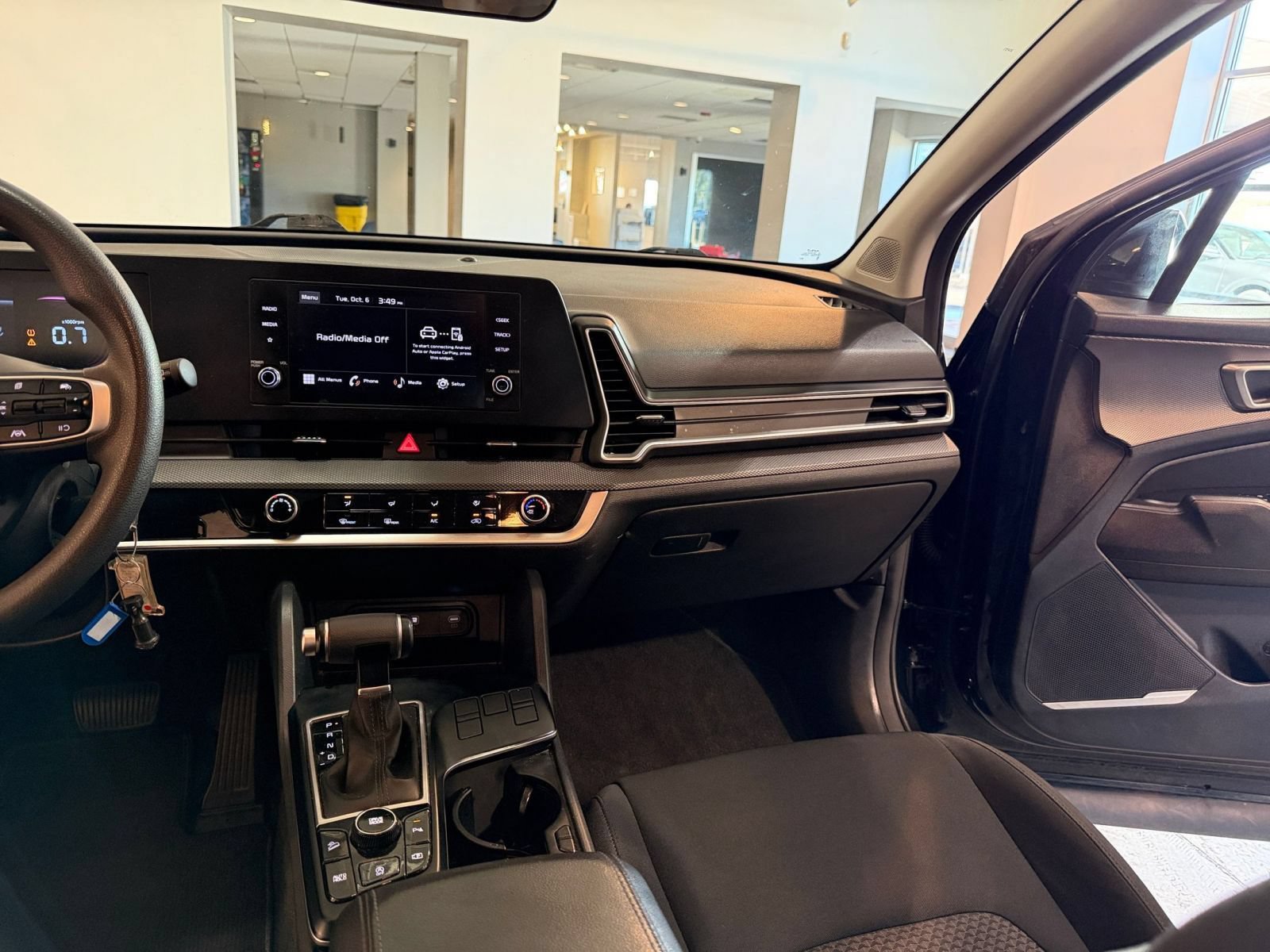 Used 2024 Kia Sportage LX FWD image 34