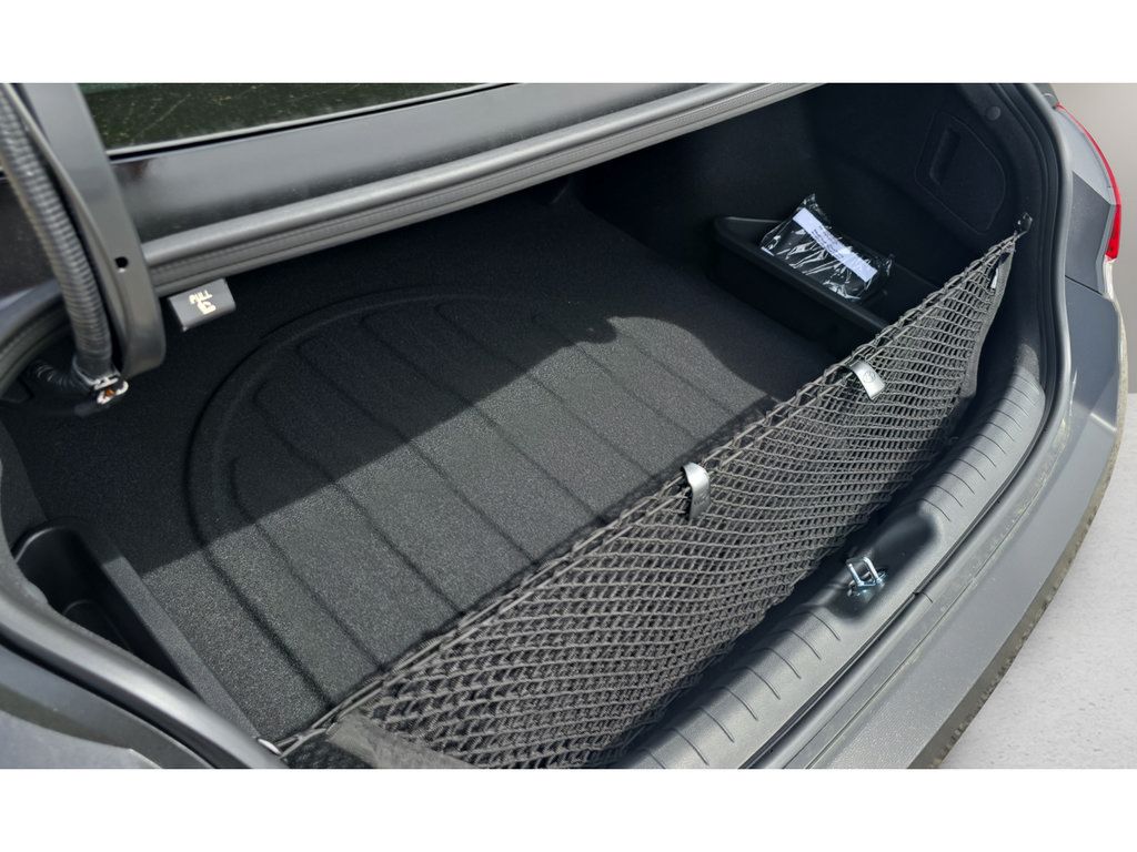 New 2026 Hyundai Elantra SEL Sport Premium FWD image 9